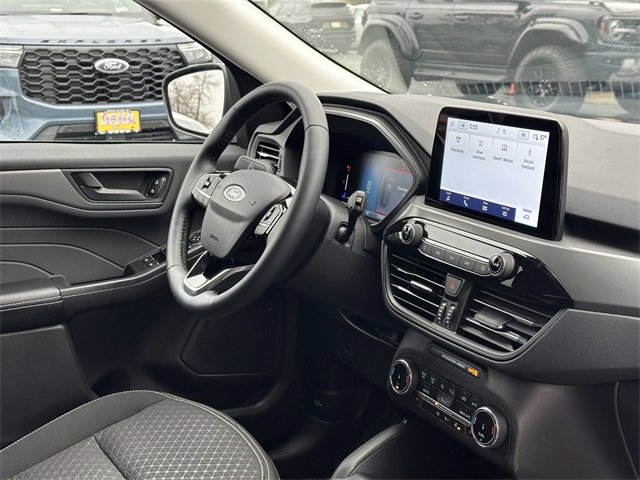 Certified 2023 Ford Escape Active image 32
