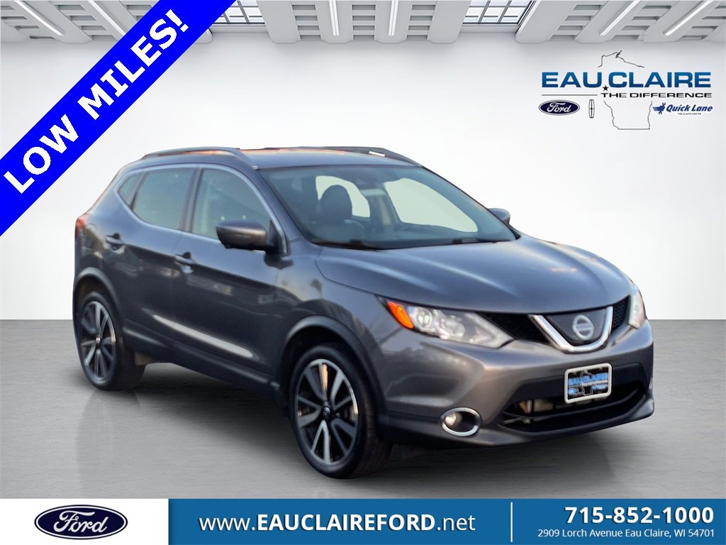 Used 2019 Nissan Rogue Sport SL w/ Premium Package image 1