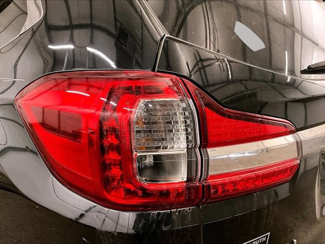 Used 2022 Subaru Ascent Limited w/ Technology Package AWD/4WD image 29