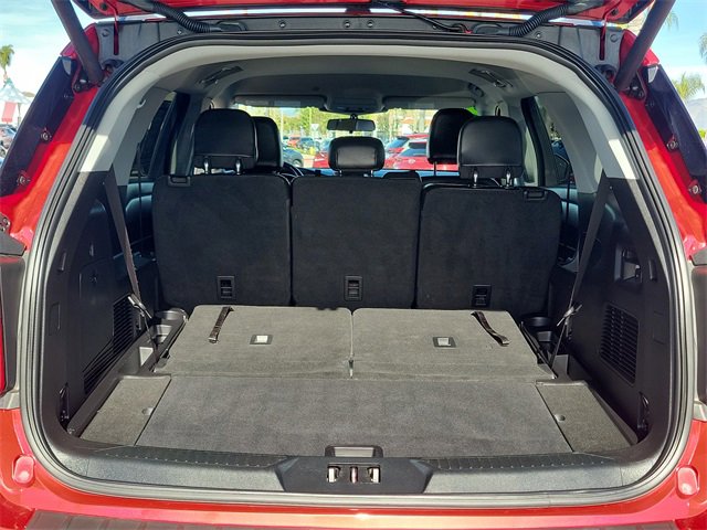 Certified 2021 Ford Explorer XLT w/ Equipment Group 202A image 28