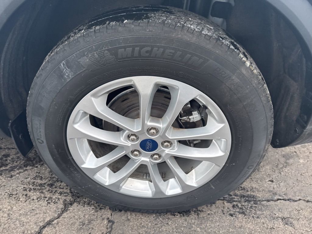 Certified 2022 Ford Escape SE image 37