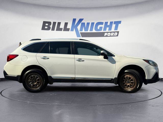Used 2019 Subaru Outback 2.5i Touring AWD/4WD image 6