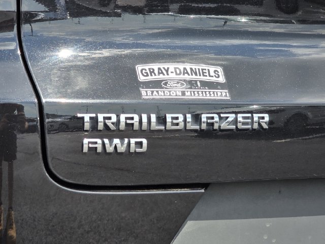Used 2025 Chevrolet TrailBlazer LT AWD/4WD image 27