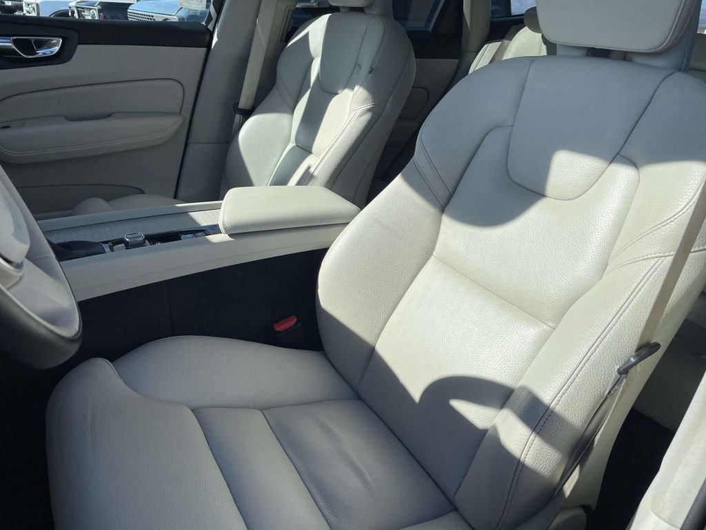 Used 2020 Volvo XC60 T5 Inscription image 17