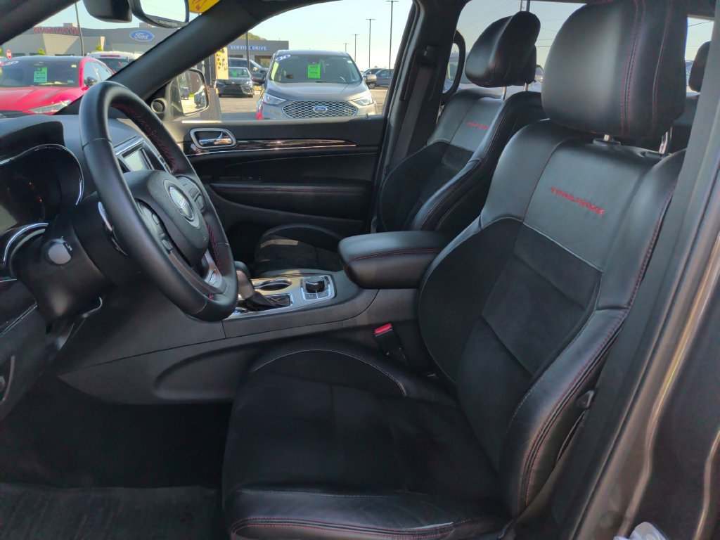 Used 2017 Jeep Grand Cherokee Trailhawk AWD/4WD image 16