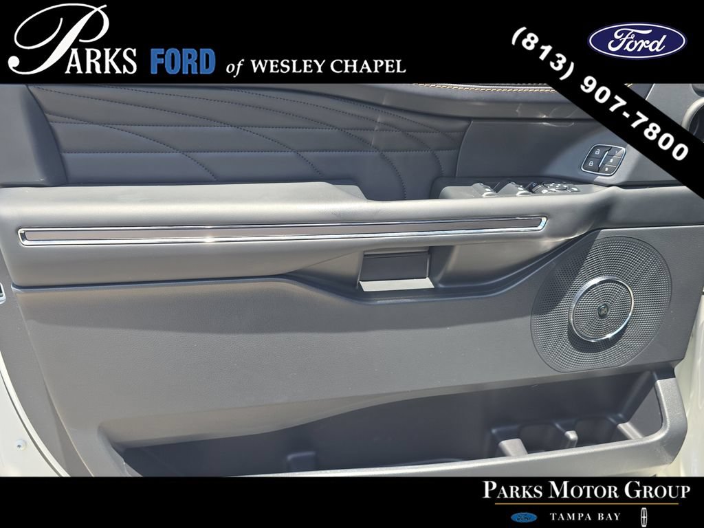 Certified 2023 Ford Expedition Platinum AWD/4WD image 16