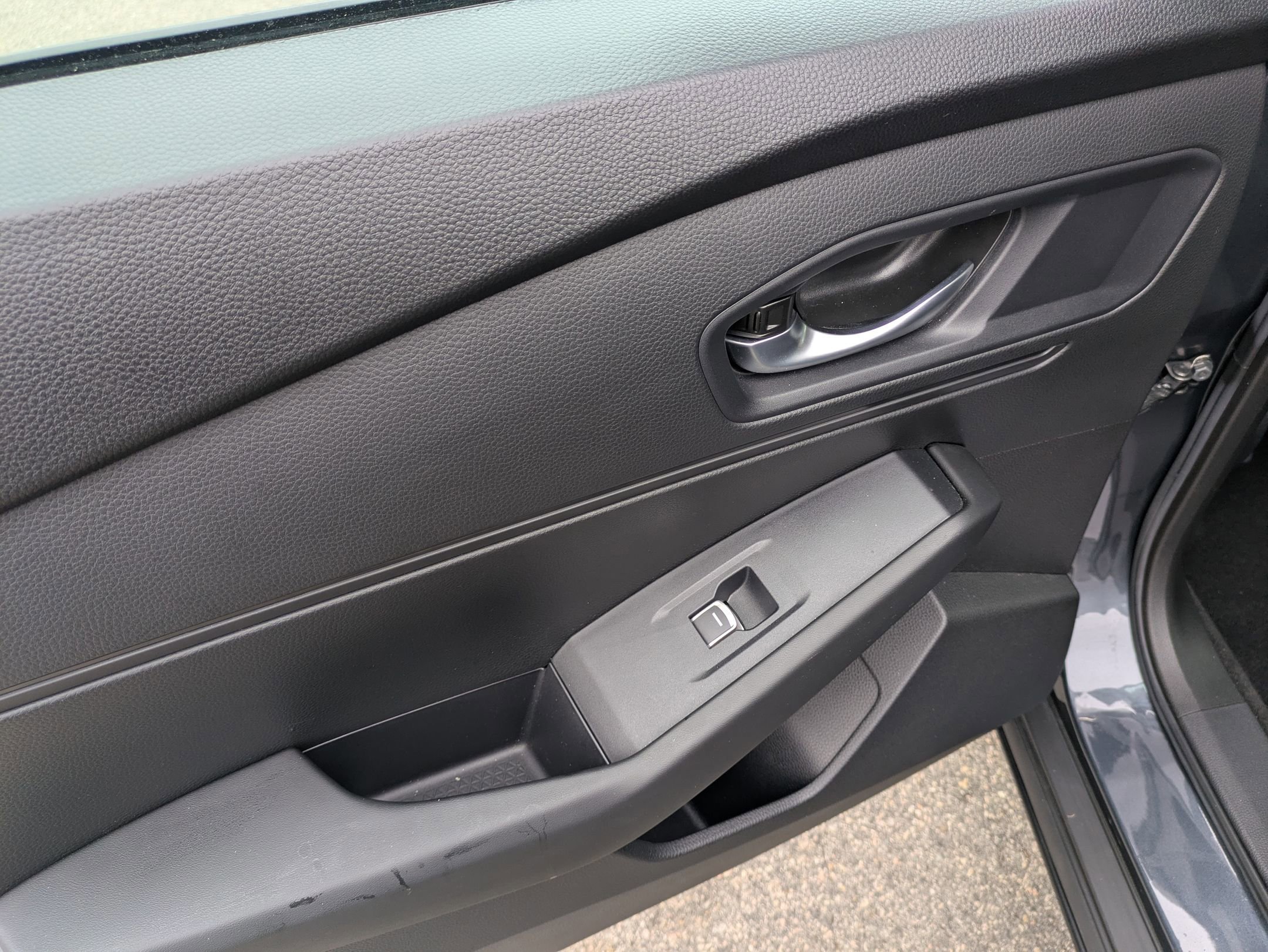 Used 2025 Honda Accord SE image 26