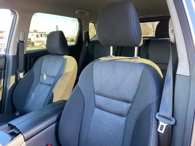 Used 2024 Nissan Rogue SV image 11