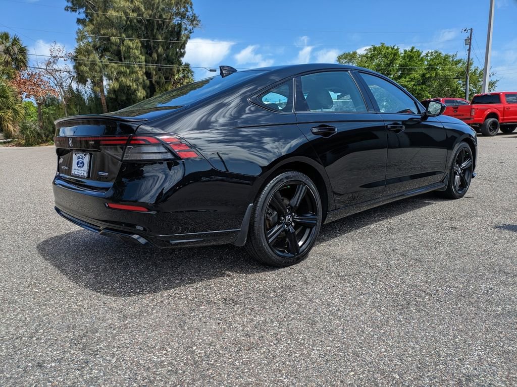 Used 2025 Honda Accord Sport image 6