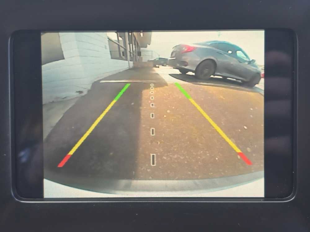 Used 2020 Jeep Cherokee Latitude Plus AWD/4WD image 19