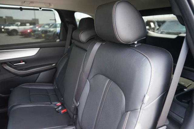 Used 2026 MAZDA CX-70 3.3 Turbo w/ Preferred Package AWD/4WD image 14