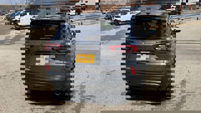 Certified 2025 Ford Escape ST-Line w/ Cold Weather Package image 9