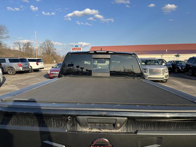 Used 2024 Nissan Titan PRO-4X w/ Pro-4x Convenience Package image 10