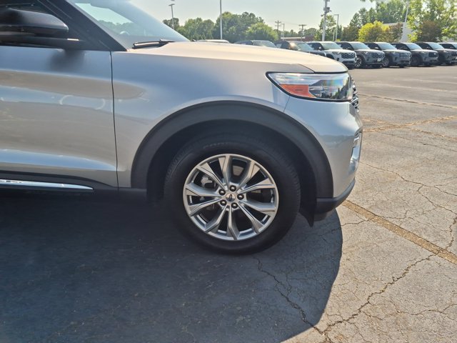 Certified 2021 Ford Explorer Limited w/ Equipment Group 301A RWD image 11