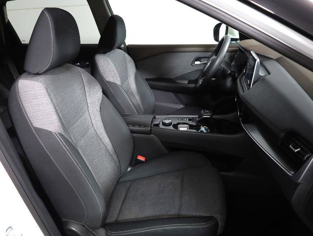 Used 2021 Nissan Rogue SV image 9