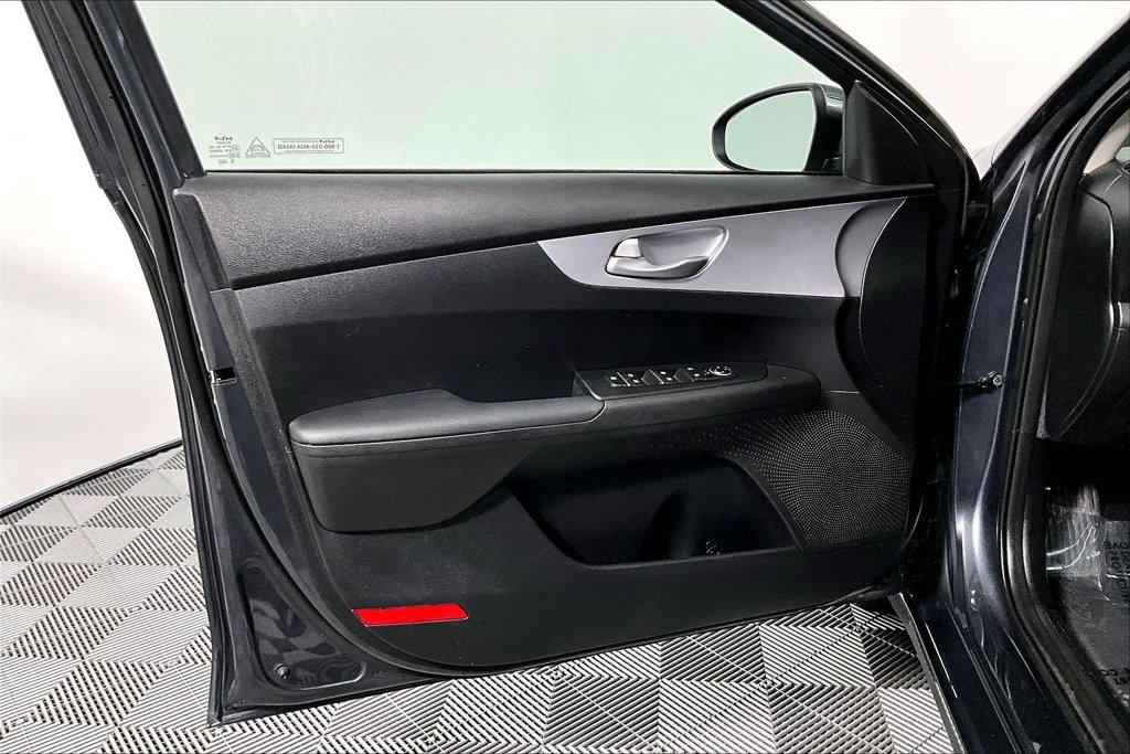 Used 2024 Kia Forte LXS FWD image 23