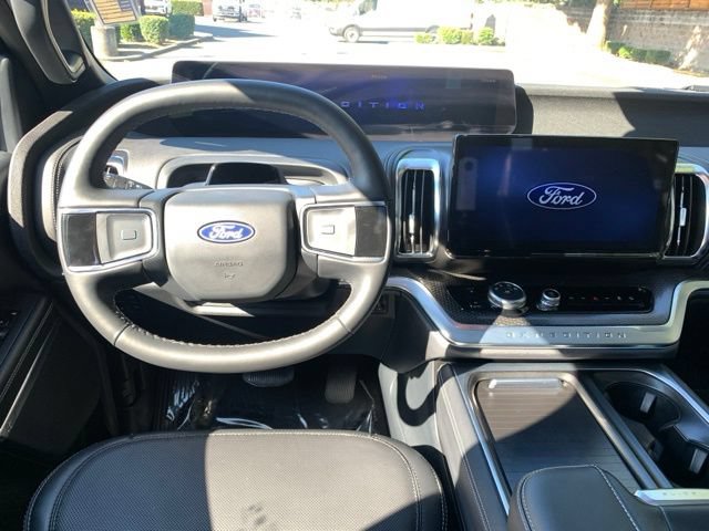 Certified 2027 Ford Expedition Platinum w/ Stealth Appearance Package AWD/4WD image 24