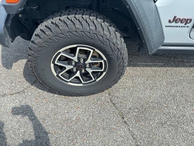 Used 2024 Jeep Wrangler Unlimited Rubicon AWD/4WD image 19