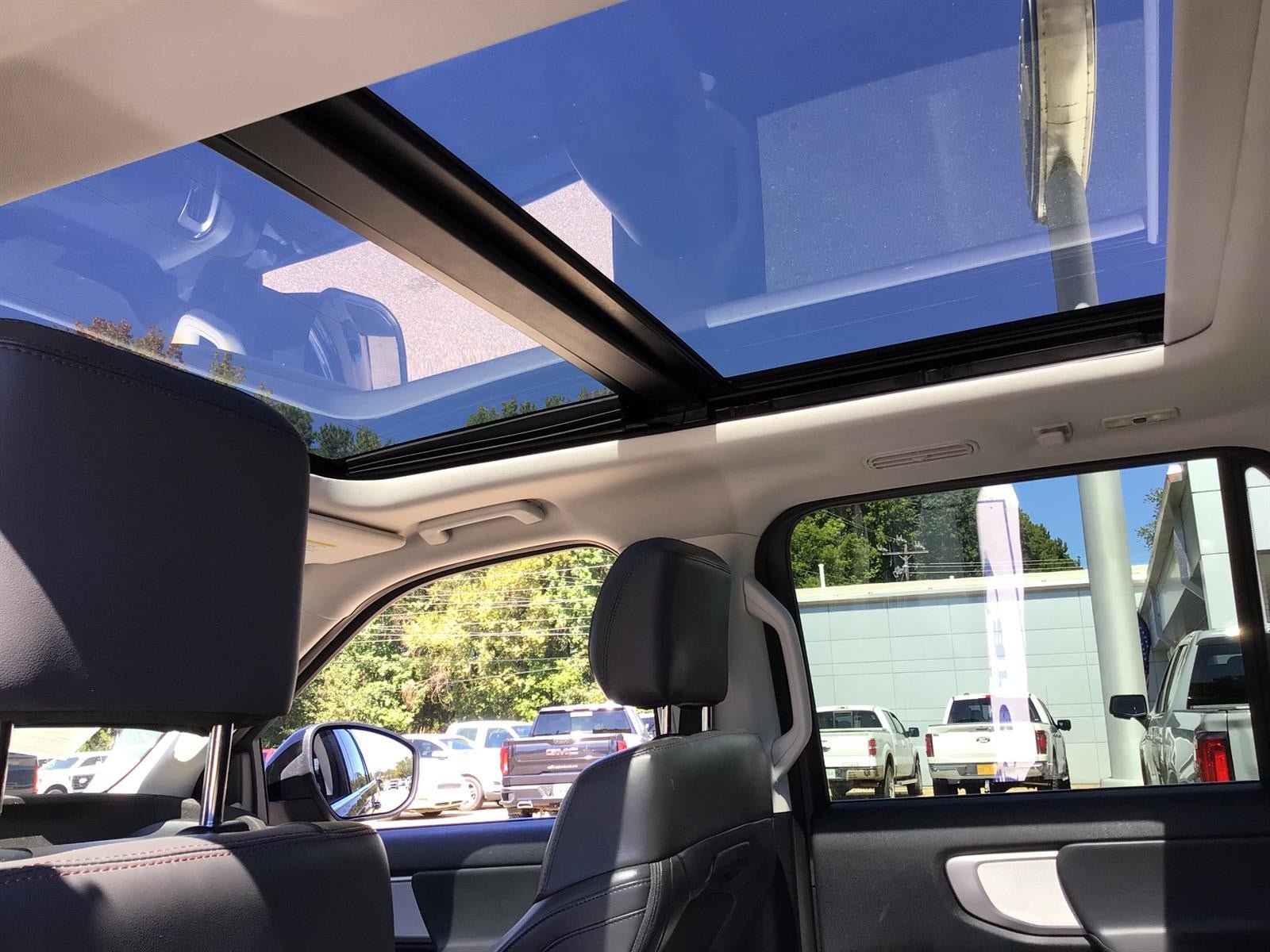 Certified 2025 Ford Expedition Active RWD image 19