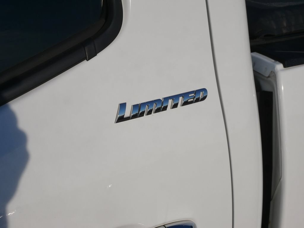 Used 2019 Toyota Tacoma Limited AWD/4WD image 11