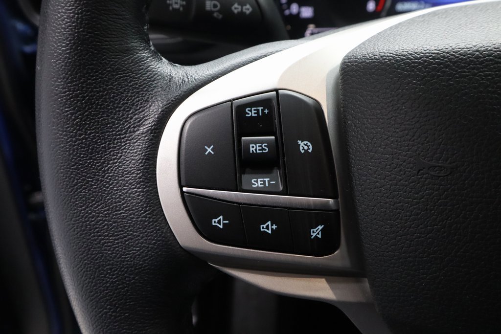 Certified 2022 Ford Explorer XLT image 28
