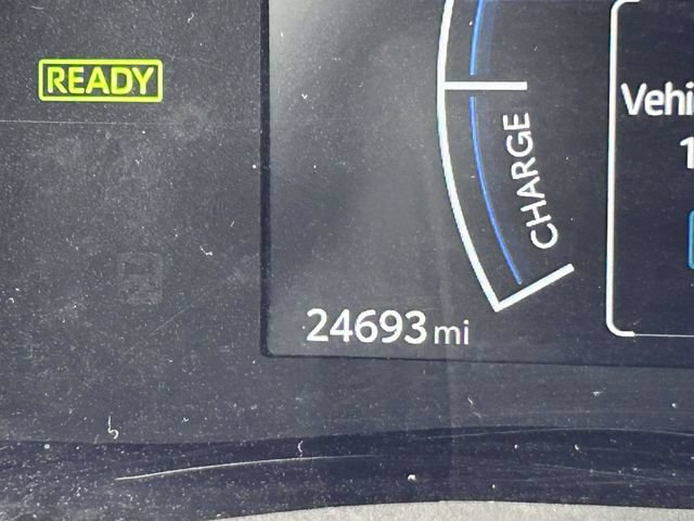 Used 2025 Toyota Camry LE FWD image 30