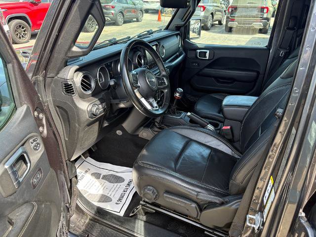 Used 2018 Jeep Wrangler Unlimited Sahara w/ Dual Top Group image 12