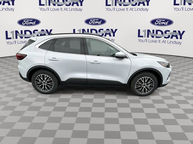 Certified 2025 Ford Escape PHEV w/ PHEV Premium Package image 6