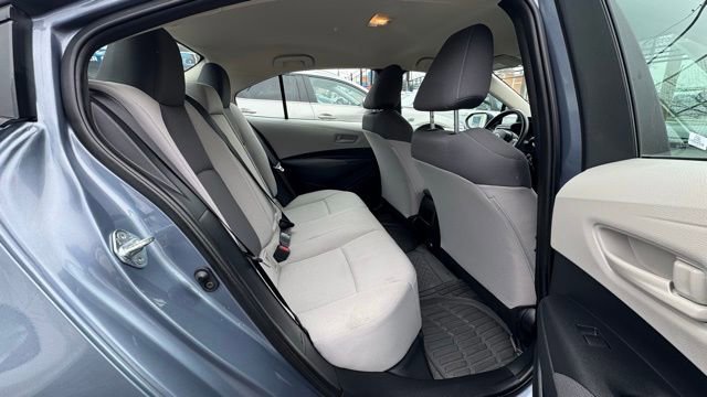 Used 2022 Toyota Corolla LE image 11