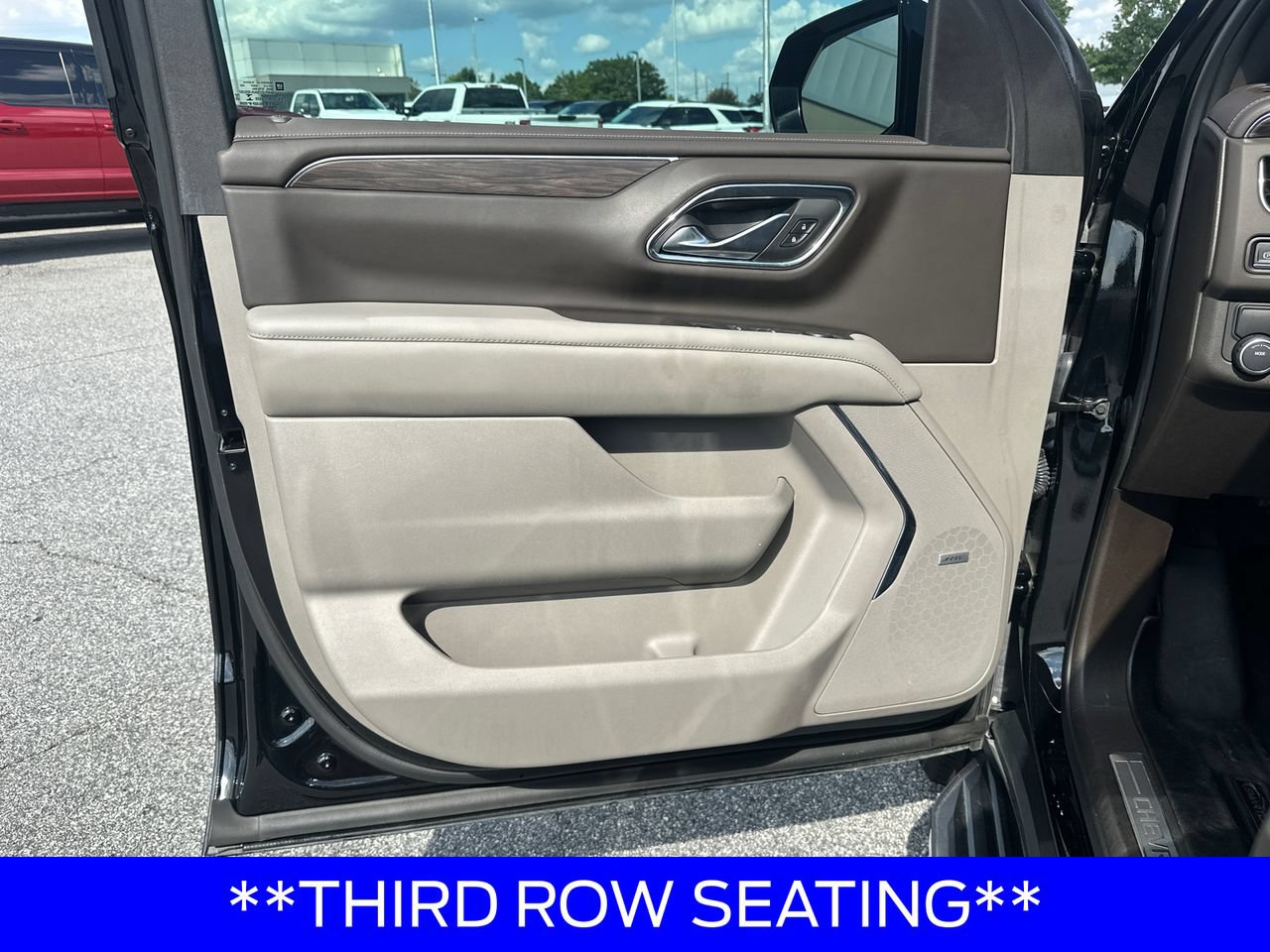 Used 2023 Chevrolet Tahoe LT RWD image 11