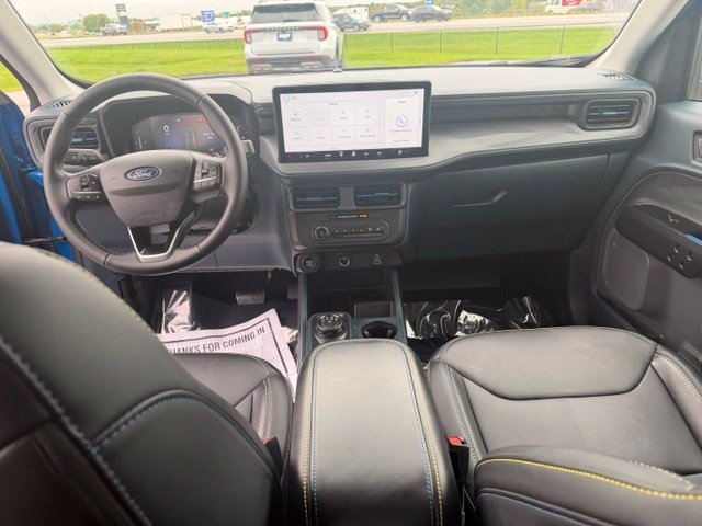 Certified 2025 Ford Maverick Lobo AWD/4WD image 29