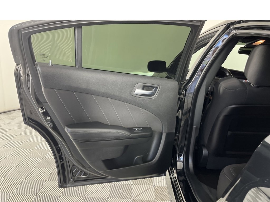 Used 2023 Dodge Charger R/T w/ Blacktop Package image 12