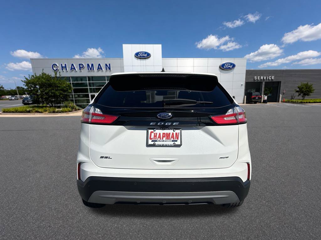 Certified 2024 Ford Edge SEL w/ Convenience Package AWD/4WD image 4
