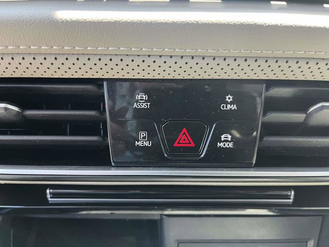 Used 2024 Volkswagen Atlas SE w/ Black Wheel Package FWD image 30