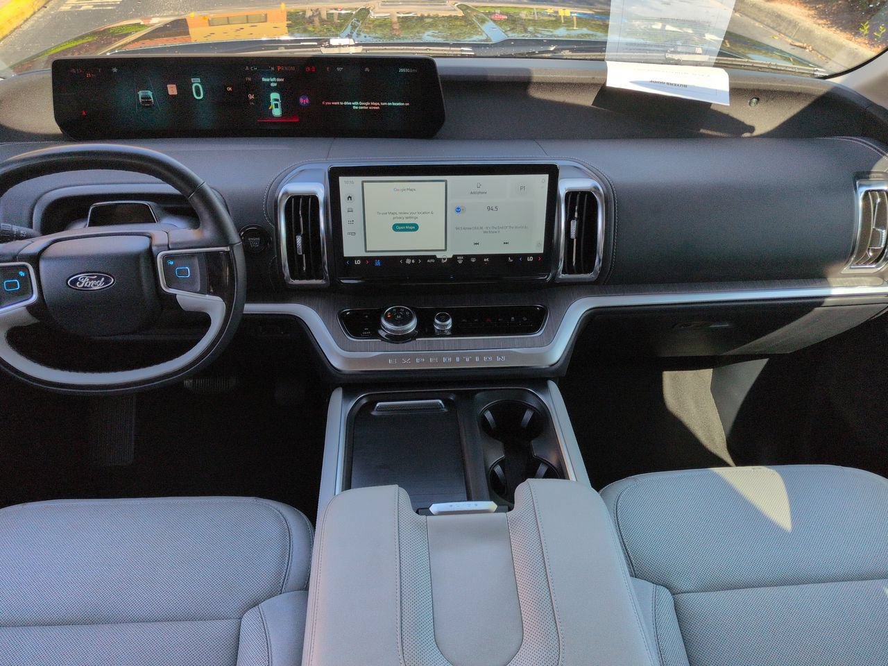 Certified 2025 Ford Expedition Max Platinum w/ Platinum Ultimate Package AWD/4WD image 15