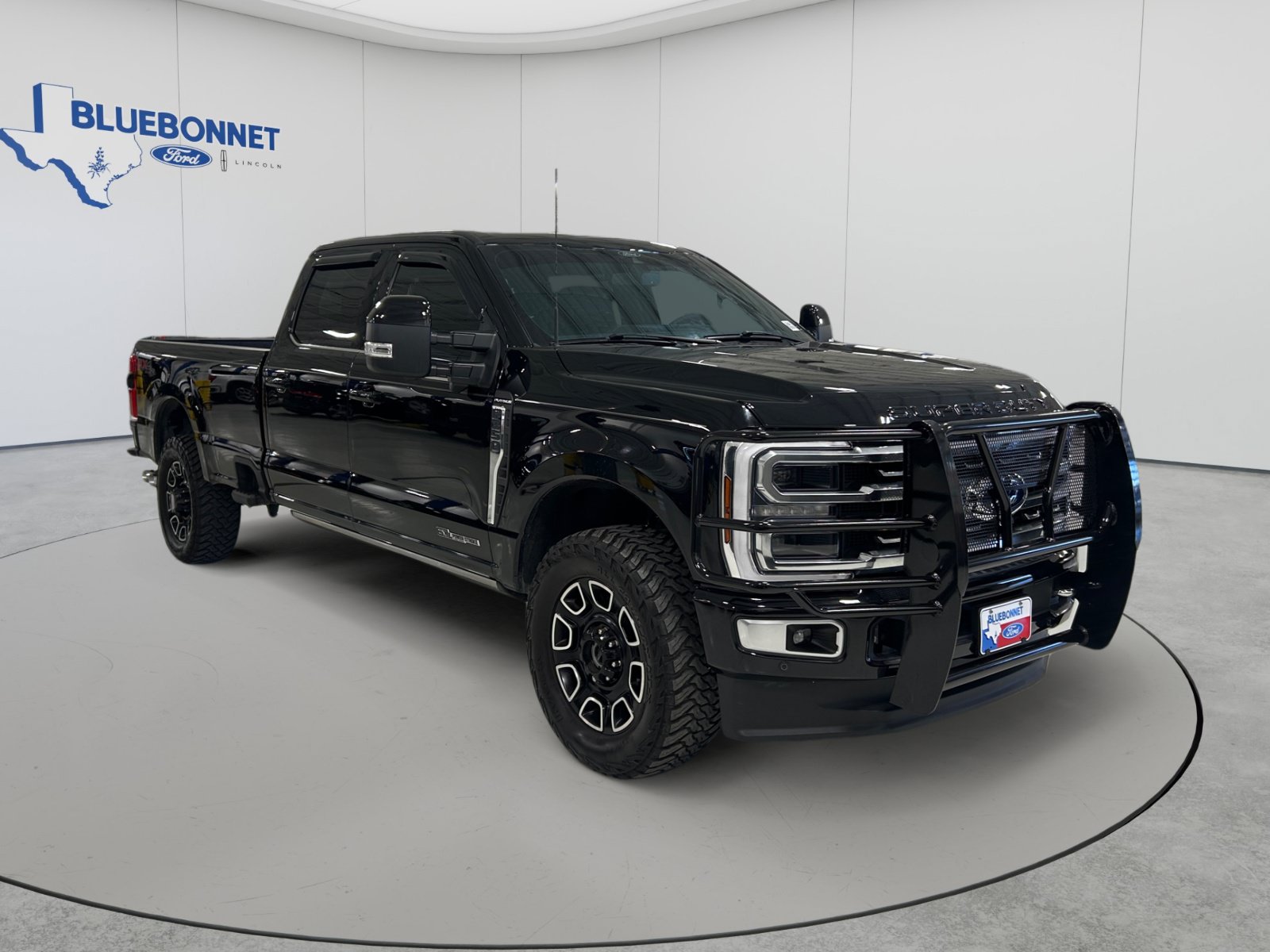 Certified 2024 Ford F350 Platinum AWD/4WD image 3