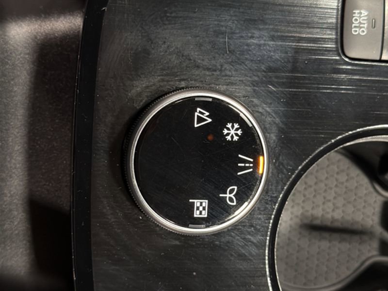 Used 2023 Nissan Rogue SV image 27