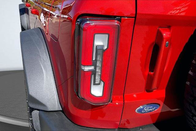 Certified 2024 Ford Bronco Outer Banks w/ Sasquatch Package AWD/4WD image 30