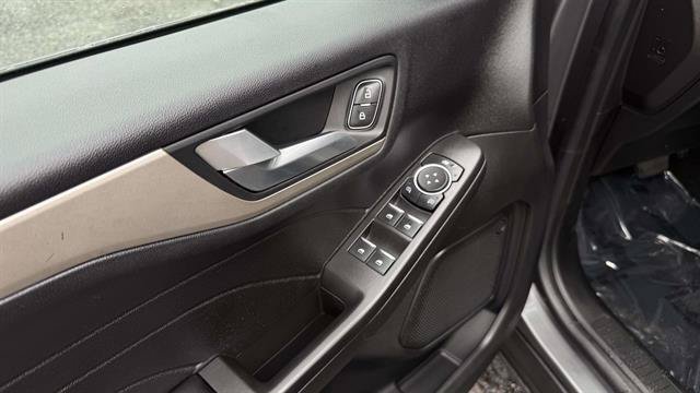 Certified 2021 Ford Escape SE AWD/4WD image 10