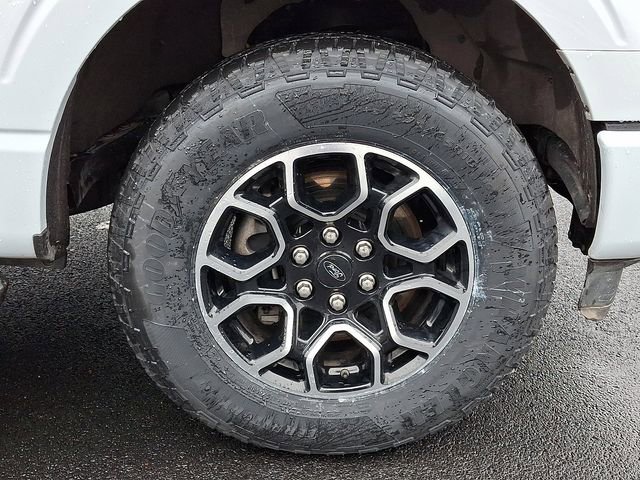 Certified 2022 Ford F150 XLT w/ Equipment Group 302A High image 9