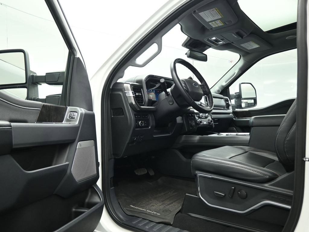Certified 2023 Ford F250 Lariat w/ Lariat Ultimate Package image 9
