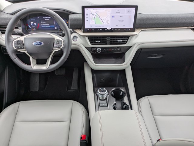 Certified 2026 Ford Explorer Active w/ Active Comfort Package RWD image 15