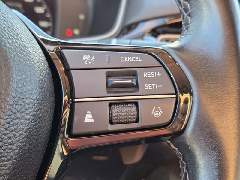 Used 2022 Honda Civic Touring image 32