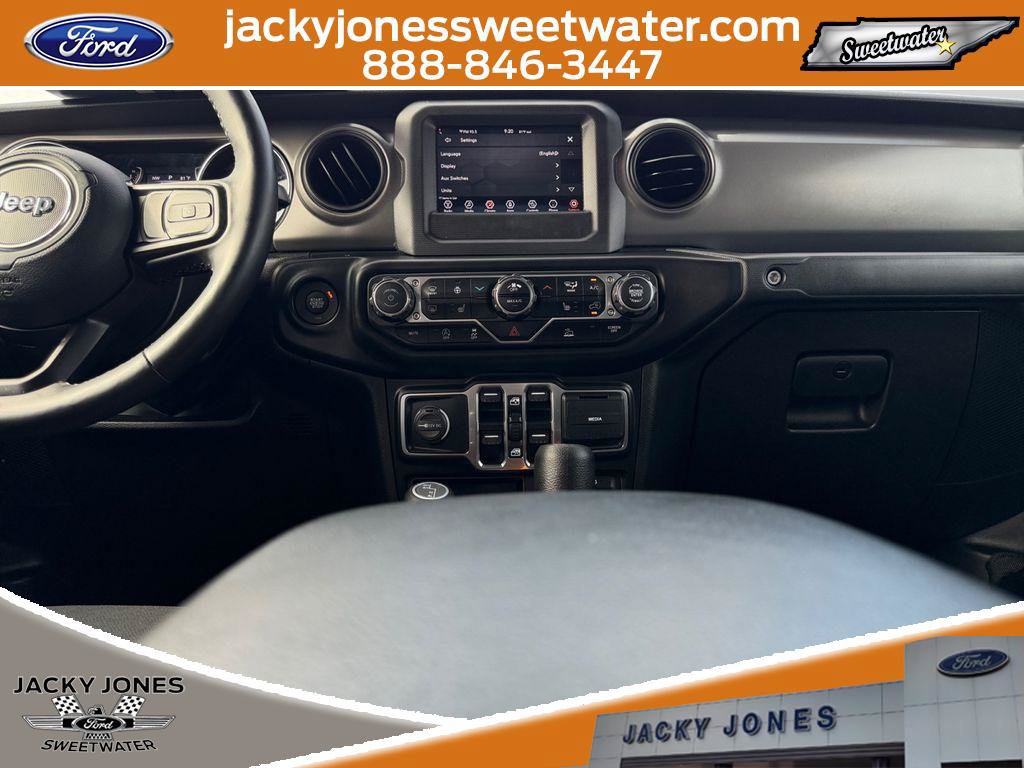 Used 2022 Jeep Gladiator Sport AWD/4WD image 12