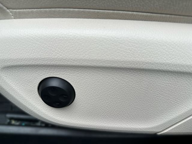 Used 2023 Mercedes-Benz GLS 450 4MATIC image 13