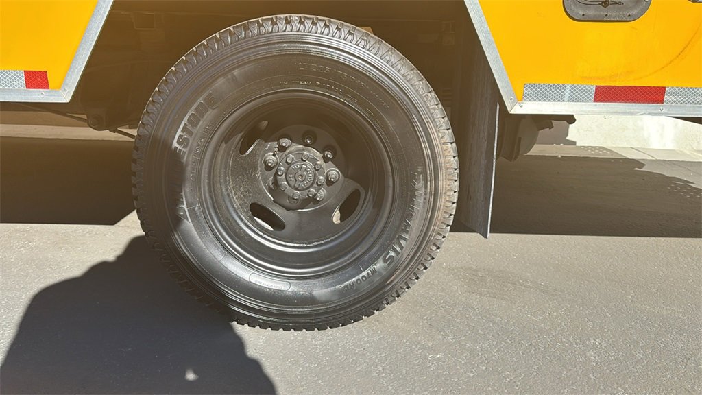 Certified 2022 Ford E-350 and Econoline 350 Super Duty image 9