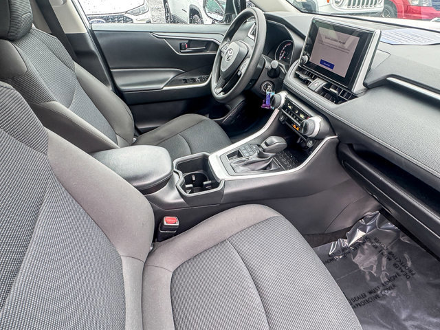 Used 2024 Toyota RAV4 LE image 24