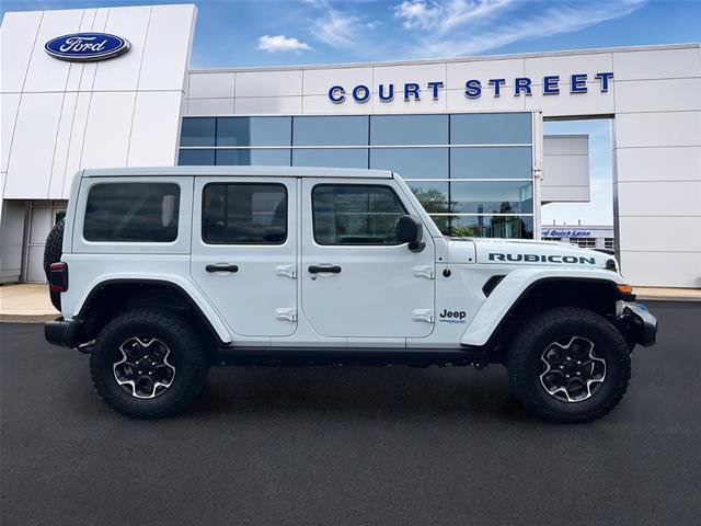 Used 2022 Jeep Wrangler Unlimited Rubicon 4xe w/ Cold Weather Group AWD/4WD image 4