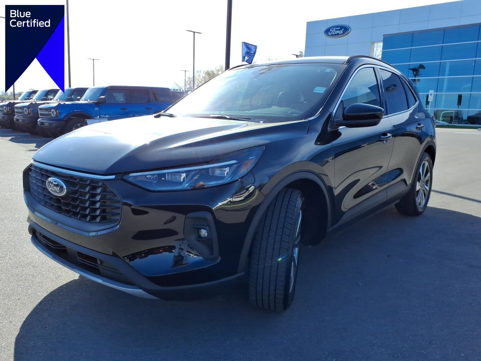 Certified 2025 Ford Escape Platinum w/ Class II Trailer Tow Package