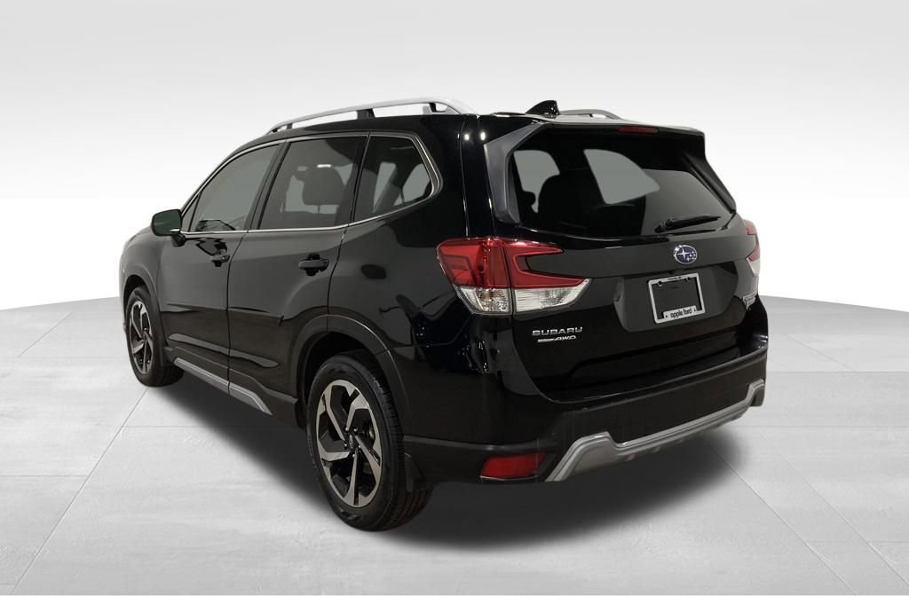 Used 2023 Subaru Forester Touring image 5